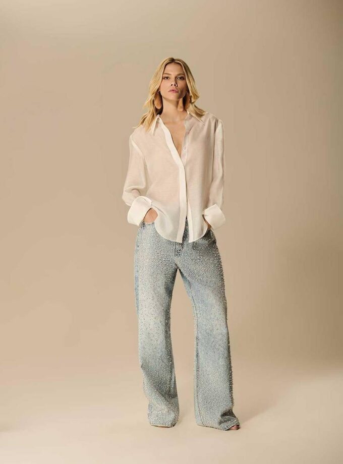 CALCA JEANS BORDADA COM TRANSFER