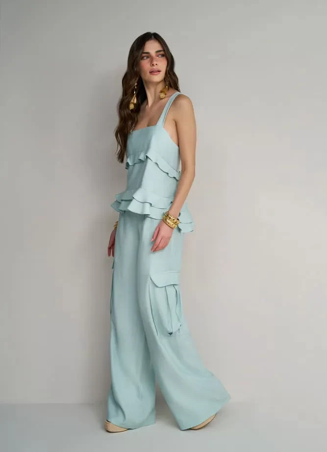 CONJUNTO COSTAS VAZADA E CALÇA CARGO