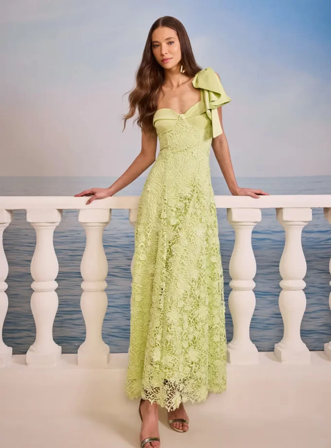 VESTIDO MAX MIDI GUIPPER FLORES 3D