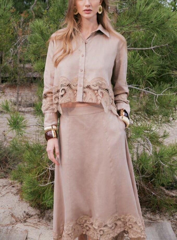 CONJUNTO SAIA MID NESGAS E CAMISA RENDA