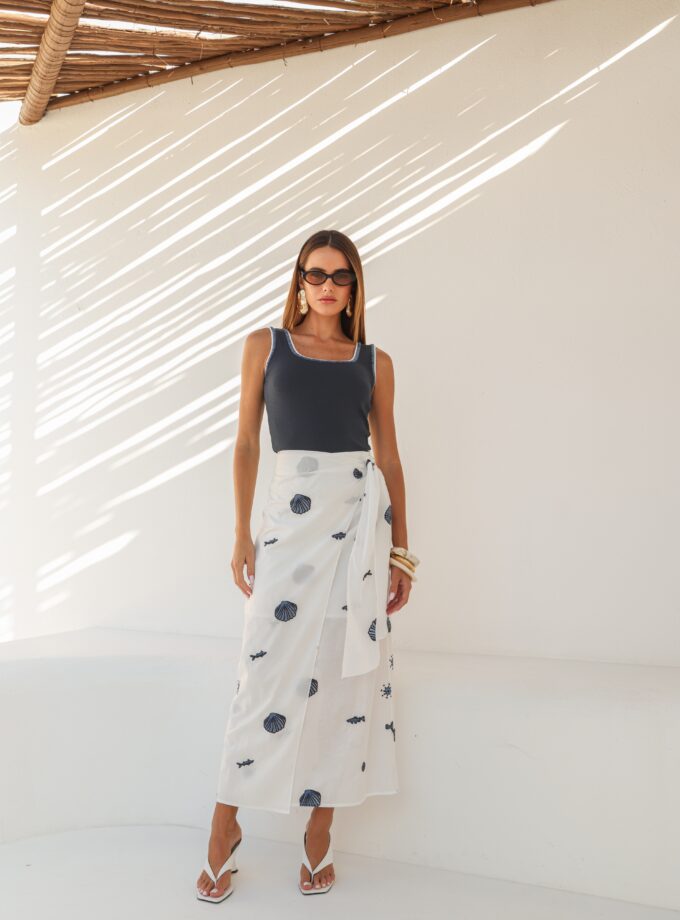 BLUSA DECOTE HAND MADE