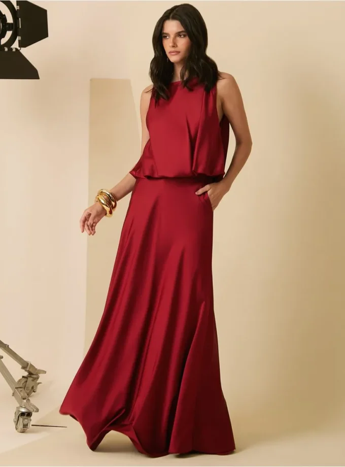 CONJUNTO BLUSA BALONE E SAIA LONGA